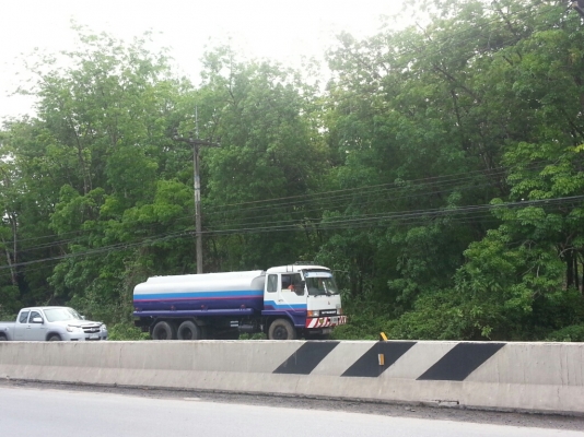 MITSUBISHI FUSO  คุณ สุเทพ จังหวัดศรีษะเกศ มัดจำกลางอากาศแล้วค่ะ