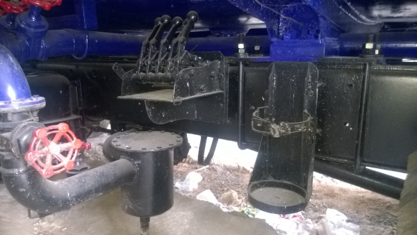 MITSUBISHI FUSO  คุณ สุเทพ จังหวัดศรีษะเกศ มัดจำกลางอากาศแล้วค่ะ