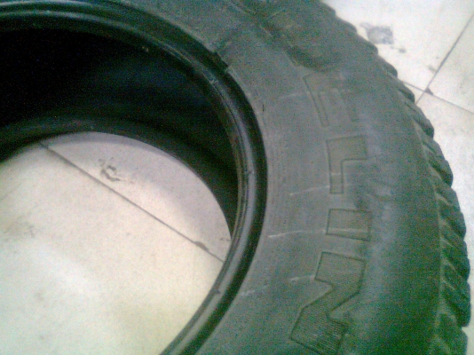 235/75R15 MICHELIN  LTX A/T  มี 1 เส้น TEL.081-427-3941