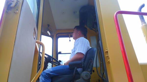 รถตักล้อยาง โคมัตสุ WA120-1 รถสวยเต็ม ชอบราคาเท่าไร ต่อรองกันได้ครับ