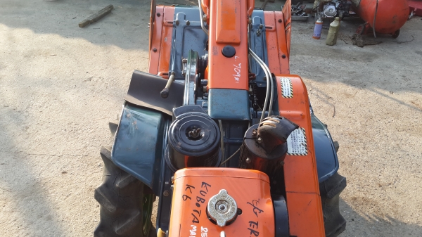 รถพรวนดิน