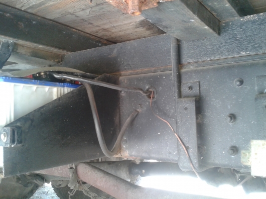 10ล้อ 1เพลา HINO KT925 รั้วไม้ รถเครื่องเดิม สภาพพร้อมใช้ เอกสารพร้อมโอน 087-2976734