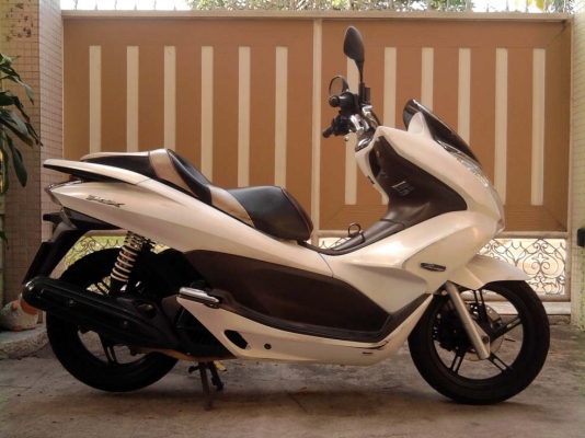 ขออนุญาติขาย HONDA PCX125-i สีขาวมุก โอนให้ฟรีครับ