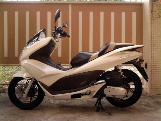 ขออนุญาติขาย HONDA PCX125-i สีขาวมุก โอนให้ฟรีครับ