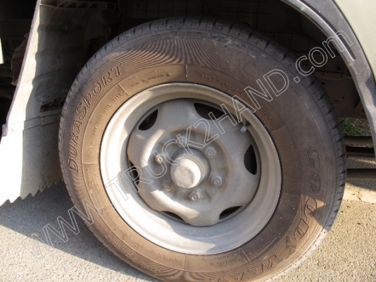 รถบรรทุก 4 ล้อ ยี่ห้อ ISUZU รุ่น NHR รถบรรทุก 4 ล้อ ยี่ห้อ ISUZU รุ่น NHR