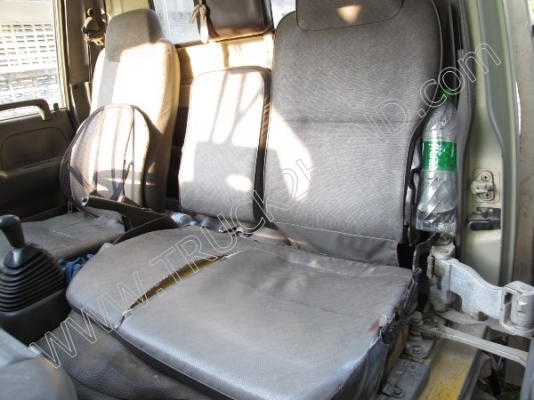 รถบรรทุก 4 ล้อ ยี่ห้อ ISUZU รุ่น NHR รถบรรทุก 4 ล้อ ยี่ห้อ ISUZU รุ่น NHR