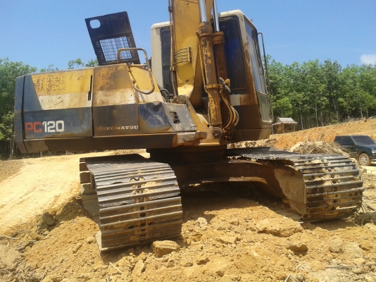 KOMATSU PC120-5 รถสวย ช่วงล่างเต็ม โซ่ใหม่ แอร์เย็น รถสวย พร้อมใช้งาน รถใช้น้อย ราคาเจ้าของตั้งสูง ถ้าสนใจต่อรองได้ 087-2976734