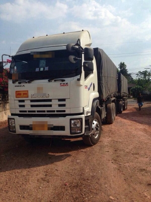 รถอีซูซุ 10 ล้อดั้ม 360 แรงม้า. ปี 55  ( รถวิ่ง 11x,xxx กม. )  ( ขายแม่,ลูก )   สนใจติดต่อ  081  079515