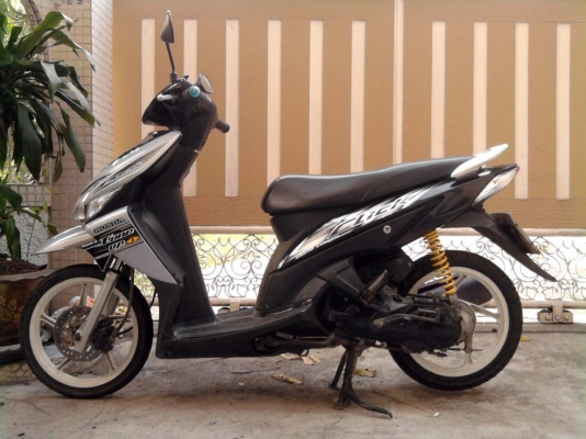 ขออนุญาติขาย Honda Click Combi Brake ตัวTOP ล้อแม็ก โอนให้ฟรี