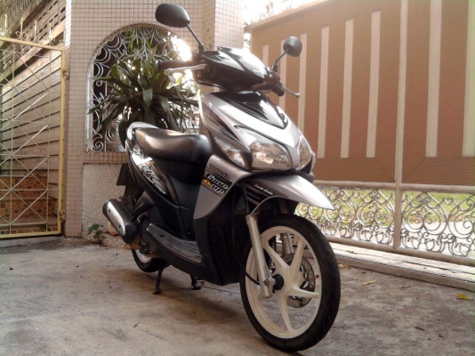 ขออนุญาติขาย Honda Click Combi Brake ตัวTOP ล้อแม็ก โอนให้ฟรี