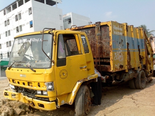 ขายรถบรรทุกหกอีซูซูFTR11HY เครื่อง 165 แรงม้า 6BD1 มีทะเบียนแจ้งจอดแล้ว ขายรถบรรทุกหกอีซูซูFTR11HY เครื่อง 165 แรงม้า 6BD1 มีทะเบียนแจ้งจอดแล้ว