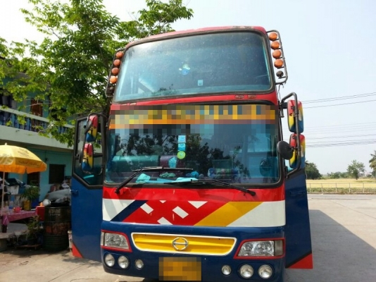 รถอีซูซุ 6 ล้อ ( รถบัส )  260 แรงม้า. ปี 52    สนใจติดต่อ 081 - 6079515