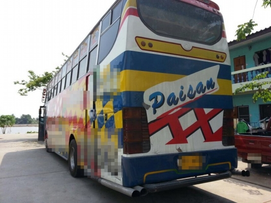 รถอีซูซุ 6 ล้อ ( รถบัส )  260 แรงม้า. ปี 52    สนใจติดต่อ 081 - 6079515