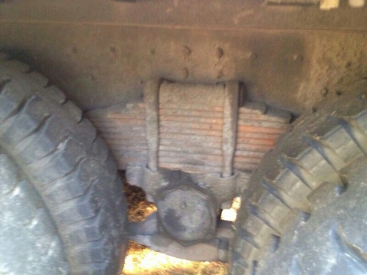 รถฮีโน่ 10 ล้อ รั้ว  ( ไม่ดั้ม )  195 แรงม้า. สนใจติดต่อ 081 - 6079515