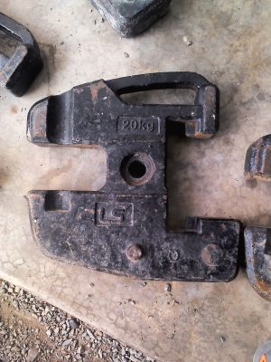 ขาย เวทถ่วงหน้ารถไถ ขาย เวทถ่วงหน้ารถไถ