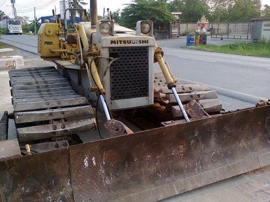 ขายถูกสุดๆ รถแทรคเตอร์ MITSUBISHI รุ่น BD2F