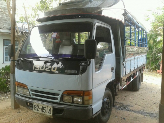 ขายโดยสารNKR 120แรง เครื่องดี แชสซีสวย เอกสารพร้อมโอน