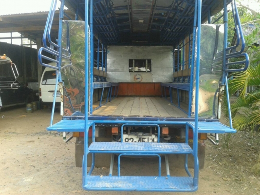 ขายโดยสารNKR 120แรง เครื่องดี แชสซีสวย เอกสารพร้อมโอน