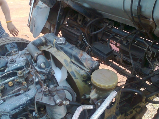 ขาย2คัน NPR115 เครื่อง4Bd1กระบะยาว5เมตรแอร์เย็น ขาย2คัน NPR115 เครื่อง4Bd1กระบะยาว5เมตรแอร์เย็น