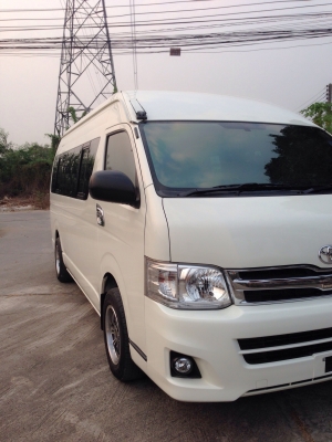 ขายรถตู้ toyota commuter 2011 รถมือเดียว