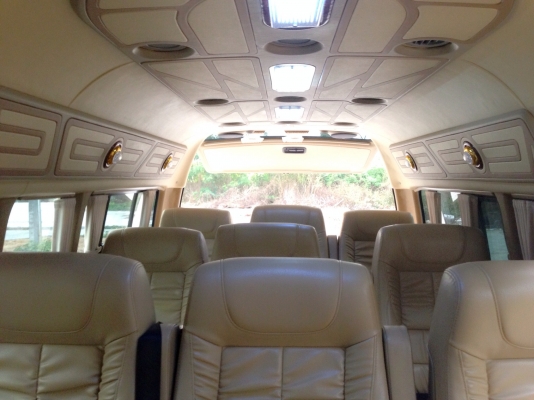 ขายรถตู้ toyota commuter 2011 รถมือเดียว