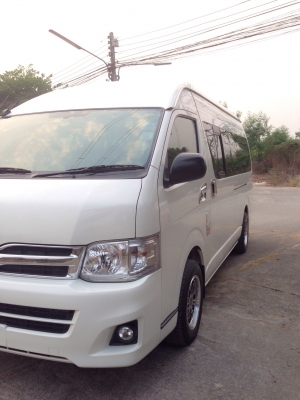 ขายรถตู้ toyota commuter 2011 รถมือเดียว