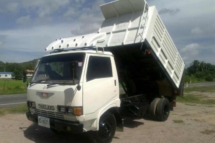 รถหกล้อดัมพ์ HINO KM777 ปี 35 คอกสูง เครื่อง 117 แรงม้า สภาพพร้อมใช้งาน 480,000