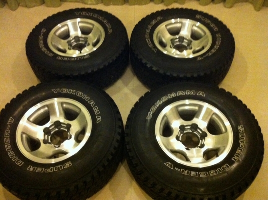 ขายล้อ 15 offroad พร้อมยาง31 all