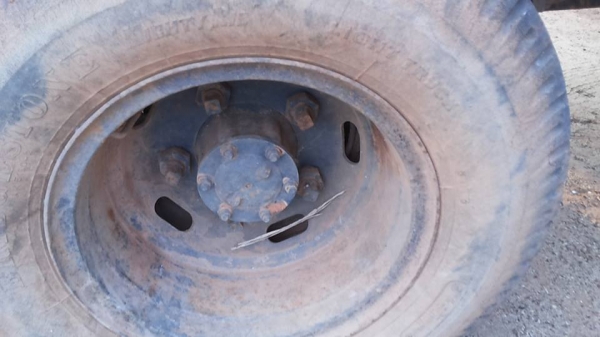 ***ขายแล้วครับขอบคุณ Truck2hand ขายด่วนๆ !! แต๋น6ล้อ ราคาเบาๆ เครื่องKUBOTA RT110 11แรง เครื่องแน่น สตาร์ทติดง่าย เกียร์อีสุเอลดีไม่หลุด ช่วงล่างคานหน้าบัดดี้ เฟืองท้าย 85 คัสซีหน้า5 สวยเดิมไม่ผุ กระบะพื้นไม้คอกไม้สูงสภาพดี ไม่มีผุ มีหลังคา พ.ธรรมดา ยางหน ***ขายแล้วครับขอบคุณ Truck2hand ขายด่วนๆ !! แต๋น6ล้อ ราคาเบาๆ เครื่องKUBOTA RT110 11แรง เครื่องแน่น สตาร์ทติดง่าย เกียร์อีสุเอลดีไม่หลุด ช่วงล่างคานหน้าบัดดี้ เฟืองท้าย 85 คัสซีหน้า5 สวยเดิมไม่ผุ กระบะพื้นไม้คอกไม้สูงสภาพดี ไม่มีผุ มีหลังคา พ.ธรรมดา ยางหน