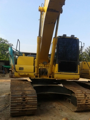 KOMATSU PC200-7