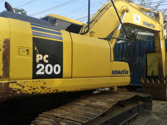 KOMATSU PC200-7