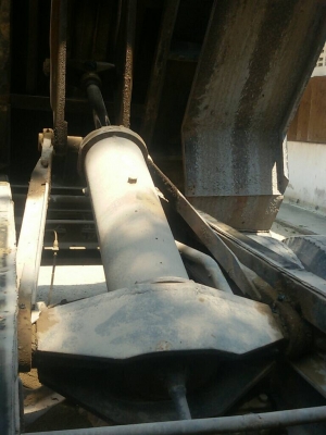 ISUZU  รถดั้ม