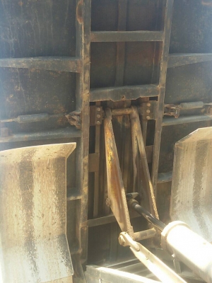 ISUZU  รถดั้ม