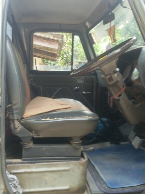 ISUZU  รถดั้ม