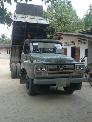 ISUZU  รถดั้ม