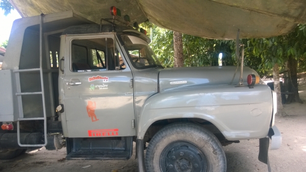 ISUZU  รถดั้ม