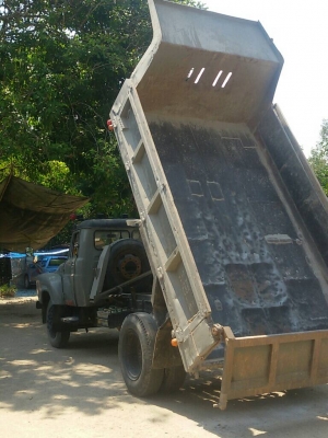 ISUZU  รถดั้ม