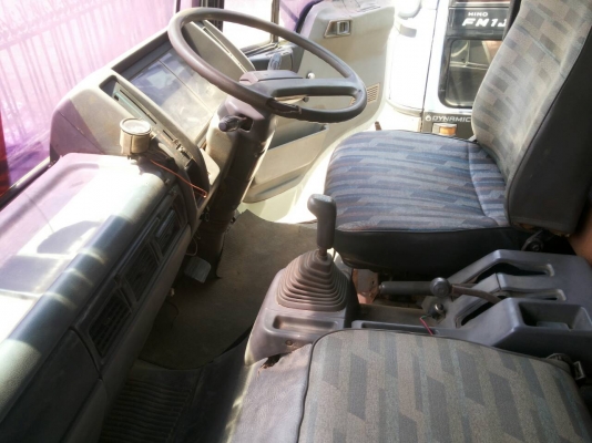 สิบล้อ ฮีโน่ ๓ เอ็ม รถปี ๓๘ เครื่องเดิม เกียร์เดิม ดั้มสามมิตร รถพันธ์สวย ลดราคาจาก 1,400,000 บาท.ลดราคาเพื่อ ล้างสต๊อคครั้งยิ่งใหญ่.