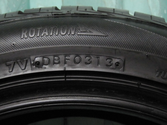 ขายยาง Bridgestone ขนาด 185 55R 16 ขอบ 16 ตุ่มหน้ายางมีครบทุกเส้น