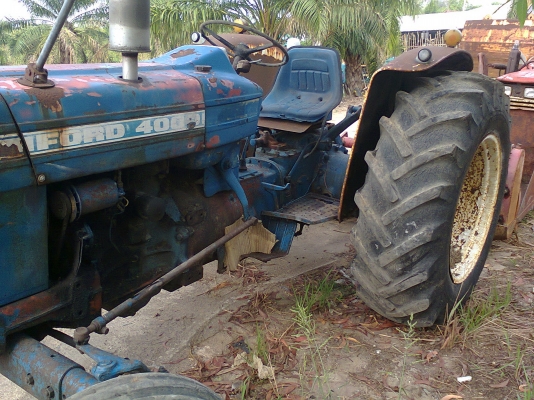 ขายถูกรถไถ FORD 4000 นำเข้าเก่านอก