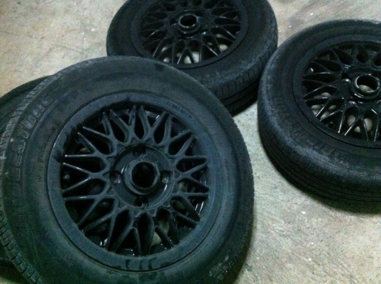 เอ็นไกแท้ 14 กว้าง6 4รู114 ล้อสภาพดี สีต้องไปทำ เกะกะบ้านครับ 4วง2000 มาเอาไปเลย ไม่มียางนะครับ