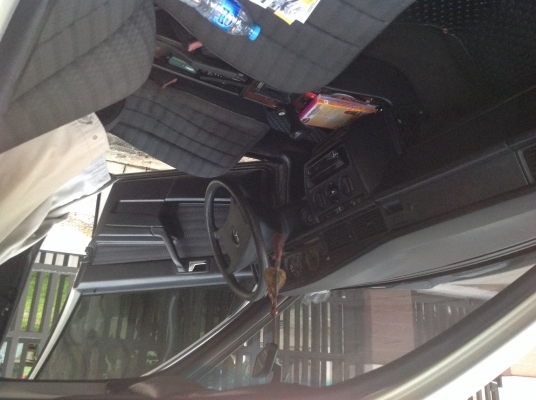 Benz 190 ซันลูป งามๆครับ