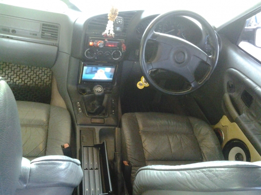 bmw 318i เกียร์MT เครื่องเสียงชุดใหญ่แม็ค18 พรีอมใช้ปี95