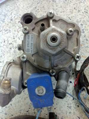 ขายชุดแก๊สหัวฉีดเครื่อง4สูบ สภาพดี มีกล่องคุม/ชุดหัวฉีด/หม้อต้ม ตามรูปใครใส่ระบบดูดอยู่เอาไปใส่แทนได้เลยประหยัดขึ้นเยอะ