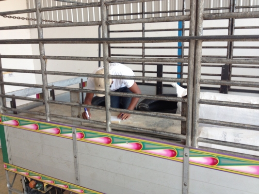 แผ่นอลูมิเนียมรองขารถเครน,รถเฮี๊ยบ ขายถูกๆ โทรสอบถามได้ 082-381-6797