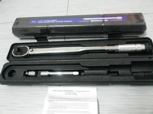 ประแจปอนด์ ปรับตั้งแรงบิดได้ 20 - 150 ฟุตปอนด์ มี 10 ตัว ประแจปอนด์ ปรับตั้งแรงบิดได้ 20 - 150 ฟุตปอนด์ มี 10 ตัว