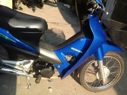 Wave 100 ubox ปี 49 รถสวยกริ๊บ ชุดสีสวยสด ไม่มีรอย เครื่องแน่นมาก เอกสารครบ Wave 100 ubox ปี 49 รถสวยกริ๊บ ชุดสีสวยสด ไม่มีรอย เครื่องแน่นมาก เอกสารครบ