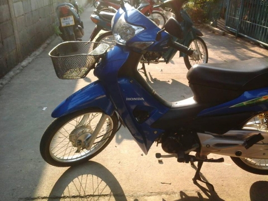 Wave 100 ubox ปี 49 รถสวยกริ๊บ ชุดสีสวยสด ไม่มีรอย เครื่องแน่นมาก เอกสารครบ Wave 100 ubox ปี 49 รถสวยกริ๊บ ชุดสีสวยสด ไม่มีรอย เครื่องแน่นมาก เอกสารครบ