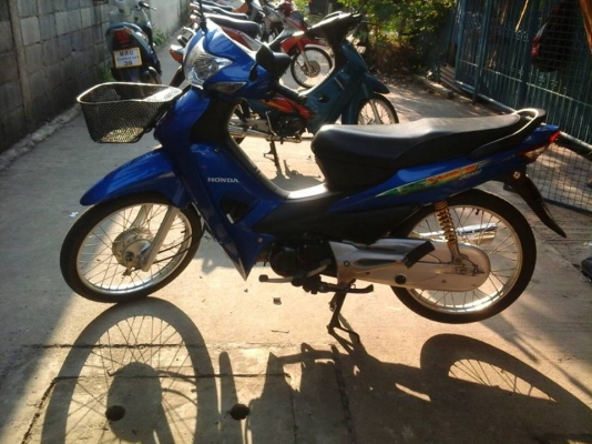 Wave 100 ubox ปี 49 รถสวยกริ๊บ ชุดสีสวยสด ไม่มีรอย เครื่องแน่นมาก เอกสารครบ Wave 100 ubox ปี 49 รถสวยกริ๊บ ชุดสีสวยสด ไม่มีรอย เครื่องแน่นมาก เอกสารครบ