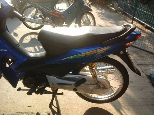 Wave 100 ubox ปี 49 รถสวยกริ๊บ ชุดสีสวยสด ไม่มีรอย เครื่องแน่นมาก เอกสารครบ Wave 100 ubox ปี 49 รถสวยกริ๊บ ชุดสีสวยสด ไม่มีรอย เครื่องแน่นมาก เอกสารครบ